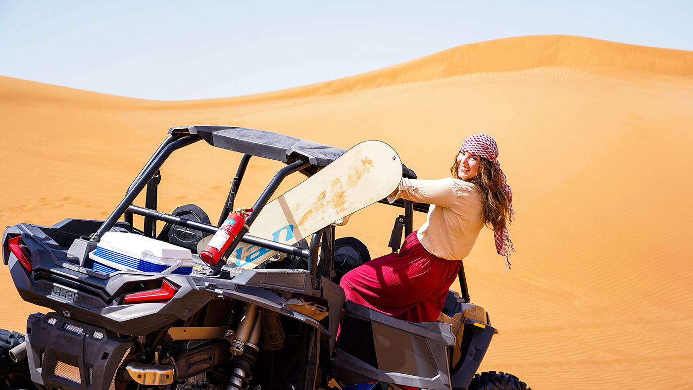 Dubai: Red Dune Desert, Dune Buggy Ride & BBQ Buffet Dinner